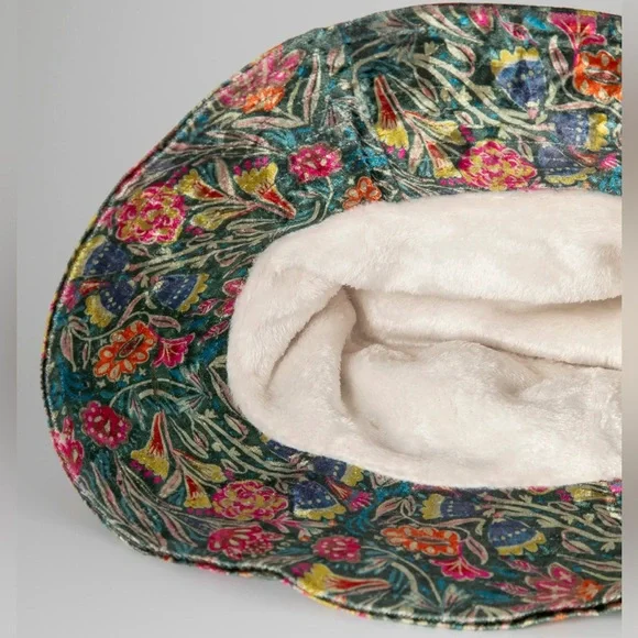 Natural Life Printed Velvet Bucket Hat - Picture 3 of 7
